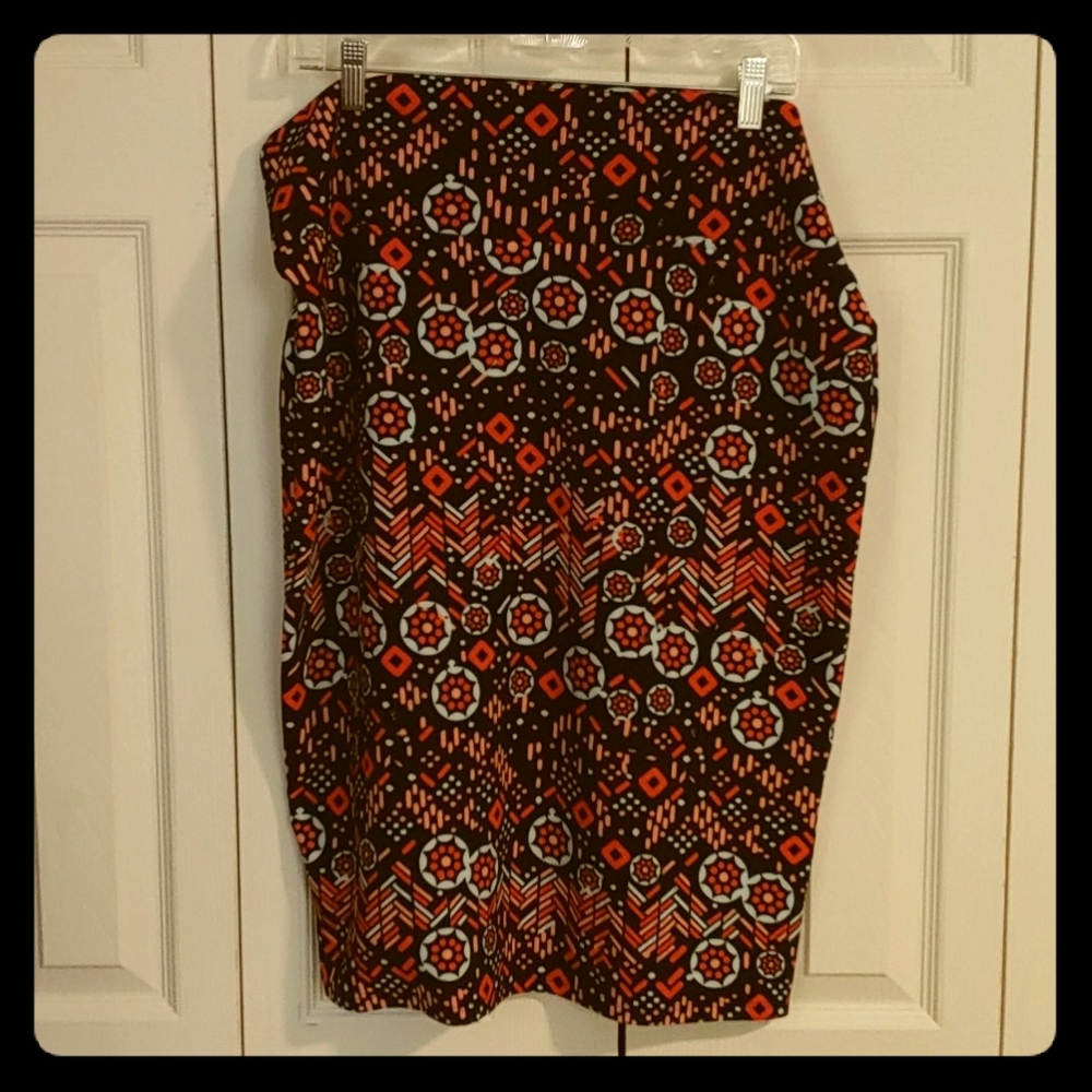 LulaRoe Cassie skirt